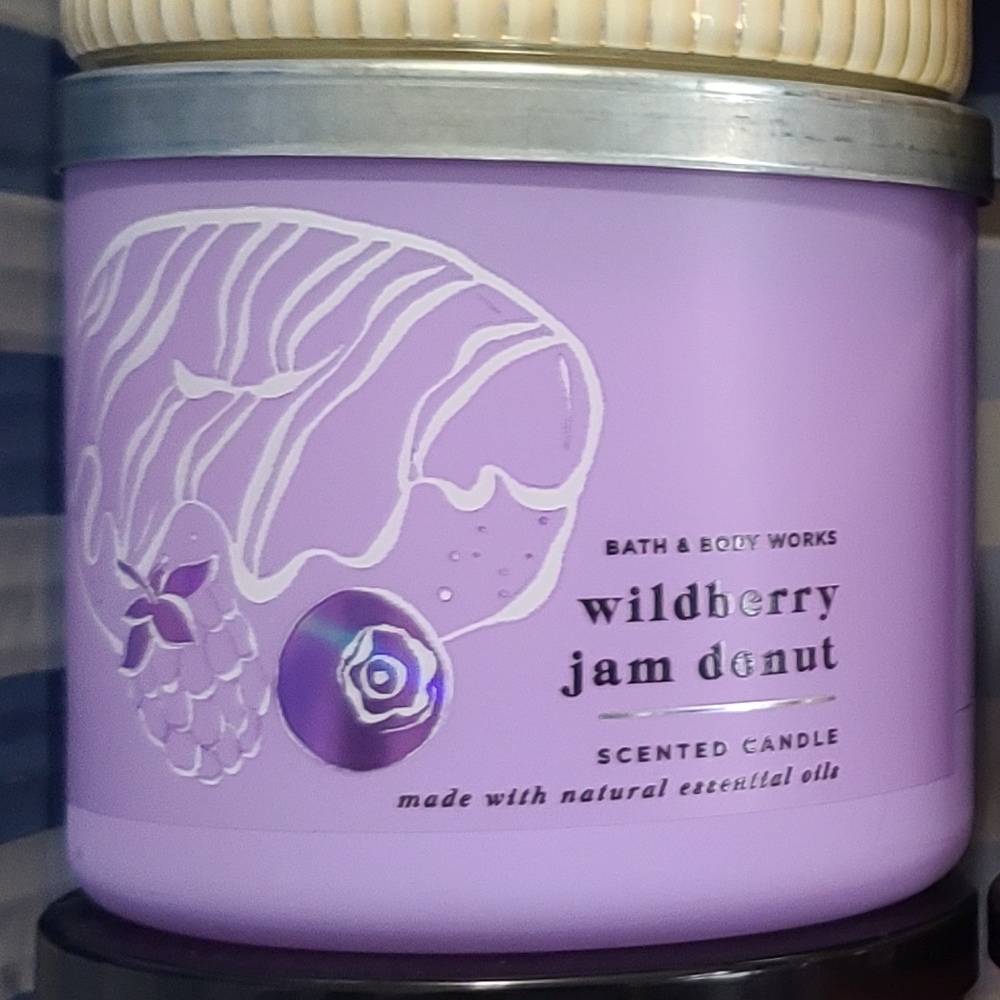 Bath and body works candle